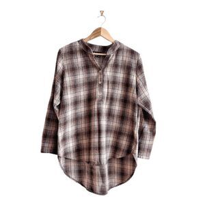 Papillon Womens Long Sleeve Plaid Curved Hi-Lo Hem Brown Tan Top Size S